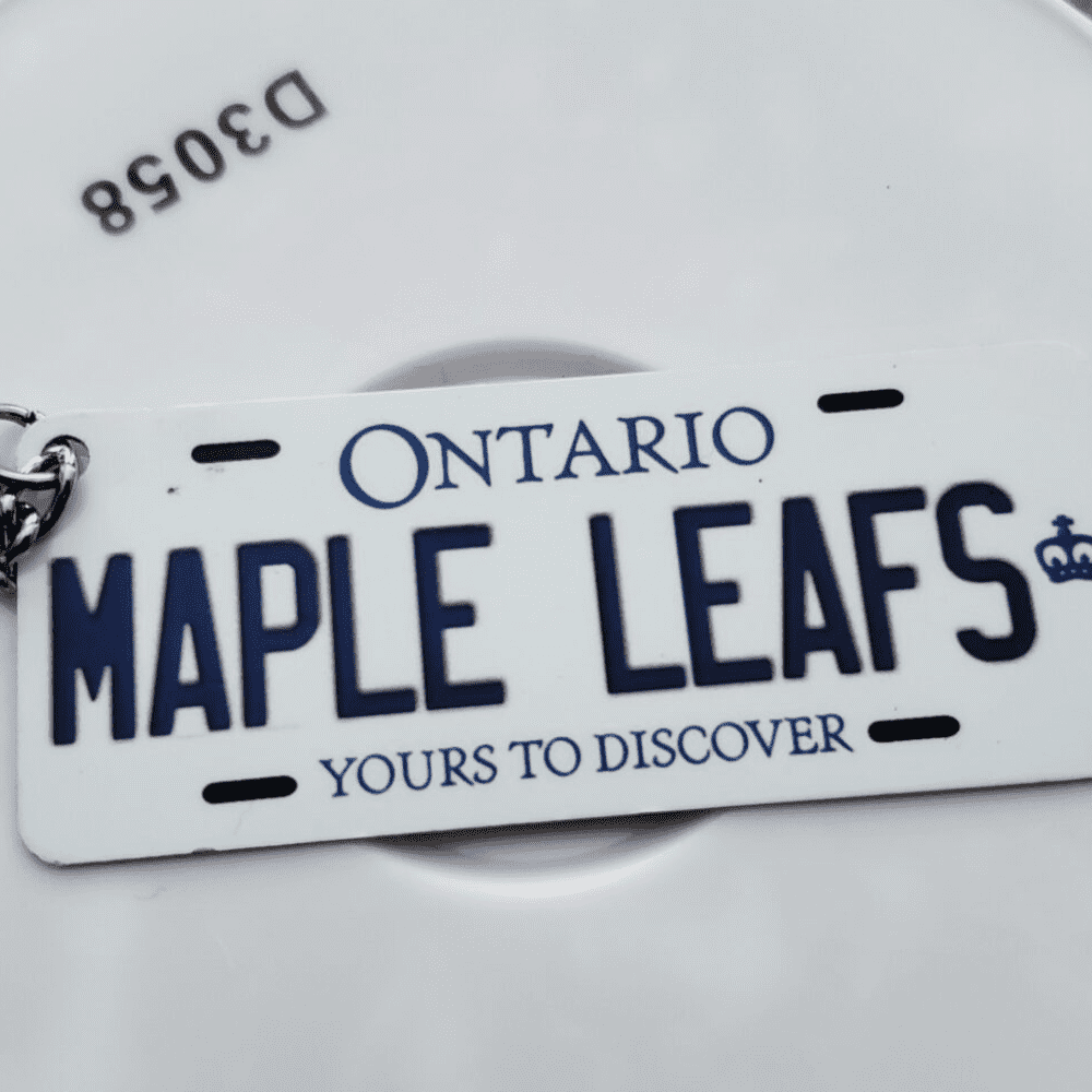 Ontario MAPLE LEAFS keychain